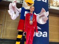 Enea Cup Seniorek- zawodniczka z dyplomami i medalami